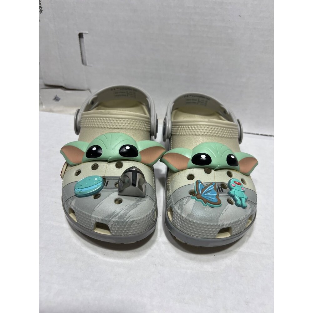 CROCS Star Wars Grogu Classic vlog child boys size C 11